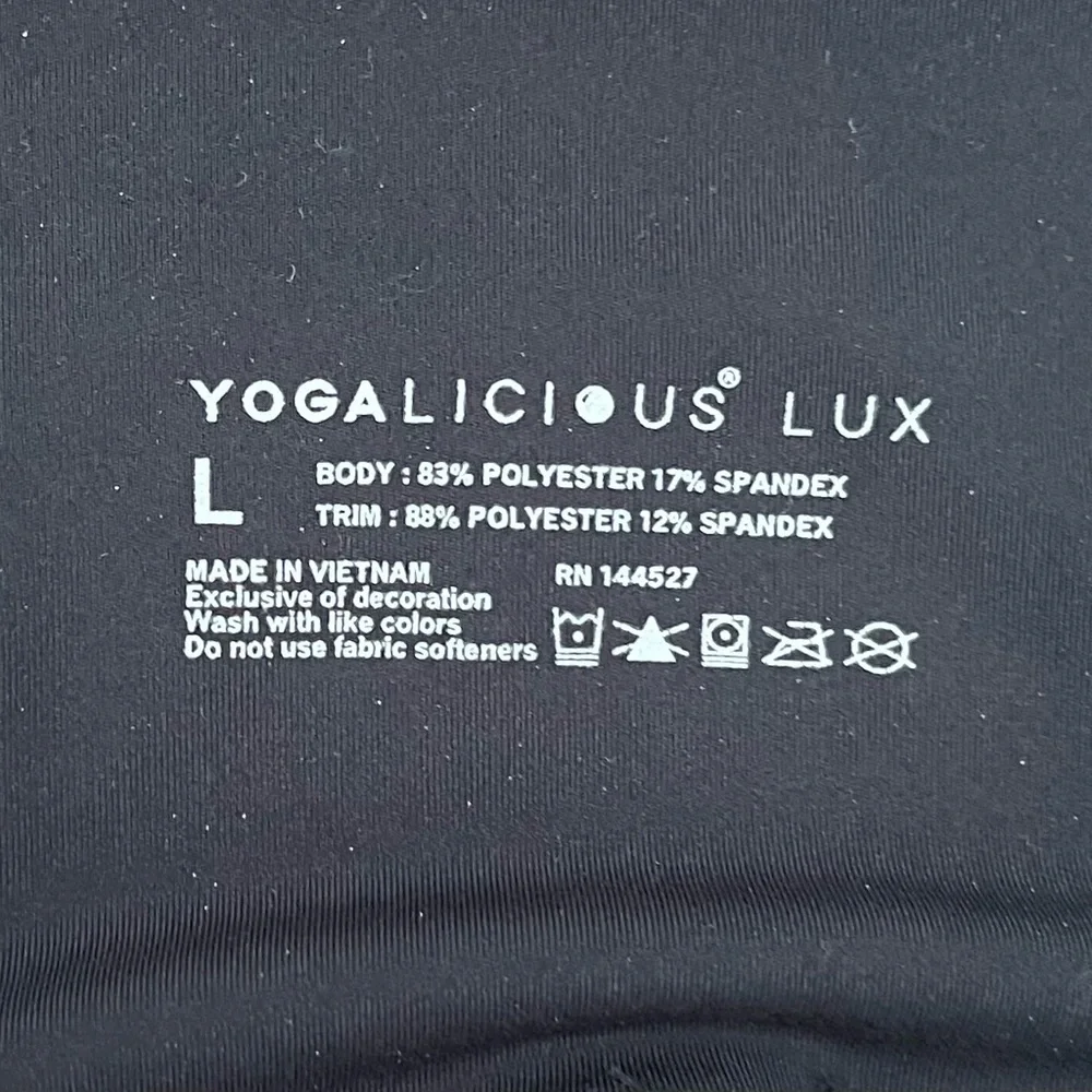 YOGALICIOUS LUX Black Cropped Leggings L High Rise Pockets - Picture 7 of 8